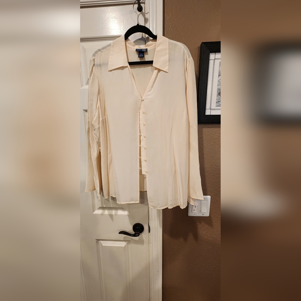 Lane Bryant cream button down top size 22/24